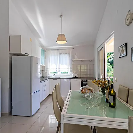 Pet Friendly In With Kitchen Hébergement de vacances