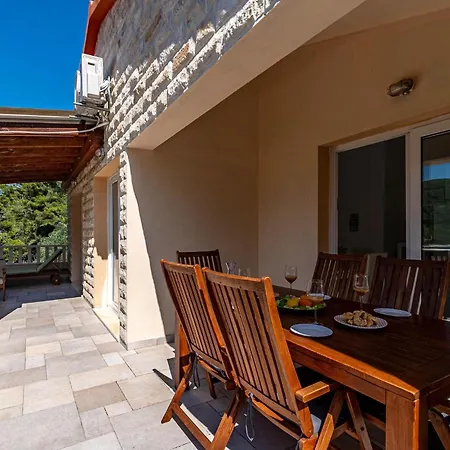 Pet Friendly In With Kitchen Nyaraló *