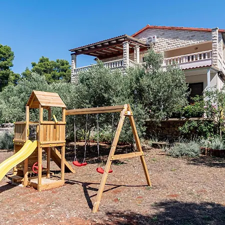 Vakantiehuis Kosirina