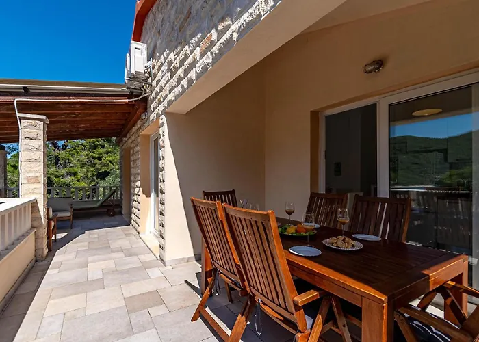 Kosirina בית נופש *