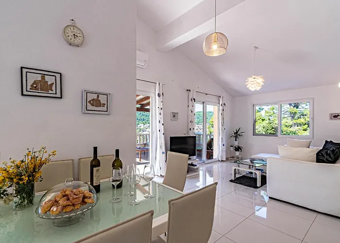 Kosirina בית נופש *